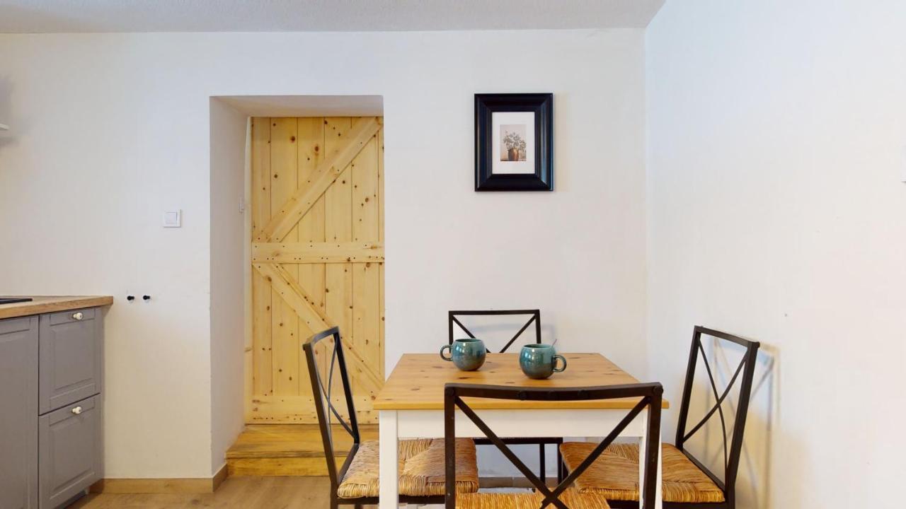 Romanticka S Krbem Holiday home *