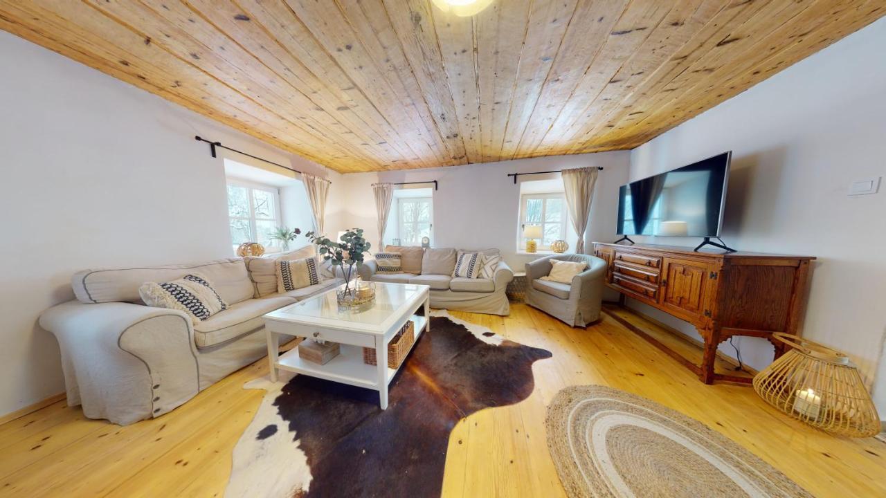 Romanticka S Krbem Holiday home Horice na Sumave